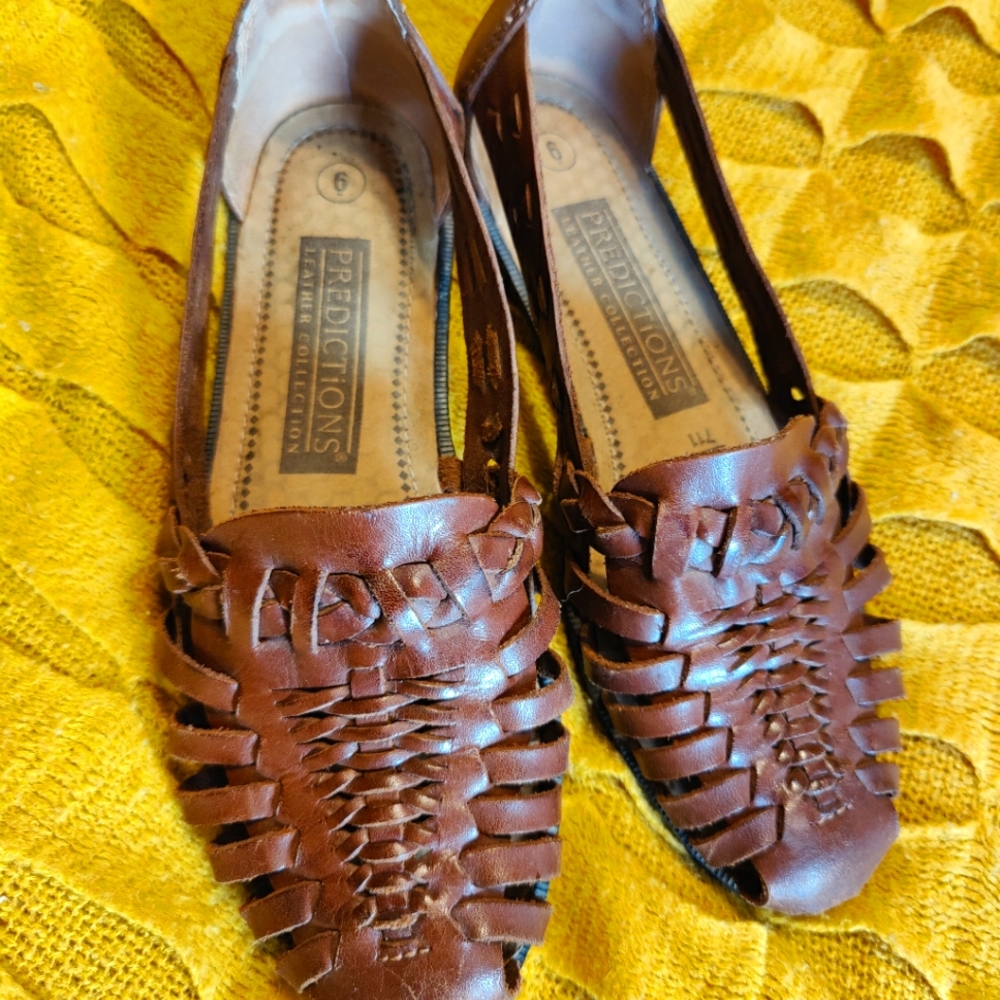 Predictions sandals